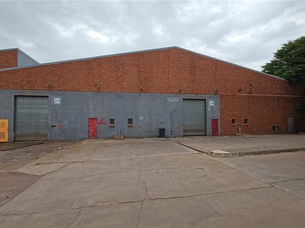 1 500 m² Industrial space 1 500 m² Industrial space