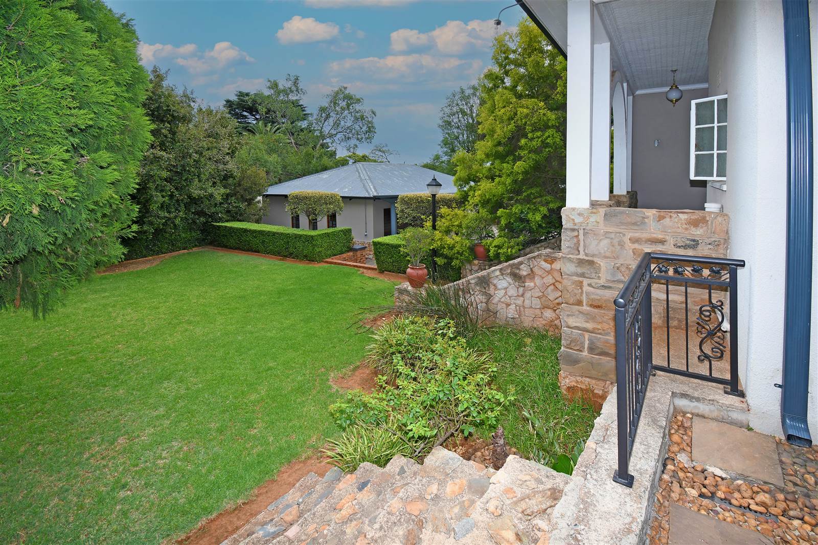 5 Bed House in Parktown photo number 4