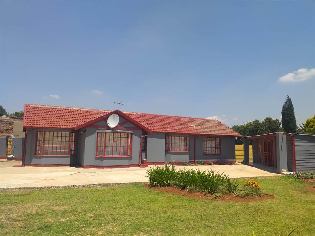 3 Bed House in Boksburg North photo number 1