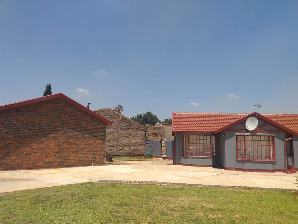3 Bed House in Boksburg North photo number 10
