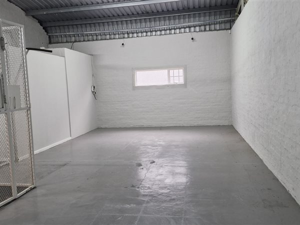 84 m² Industrial space 84 m² Industrial space
