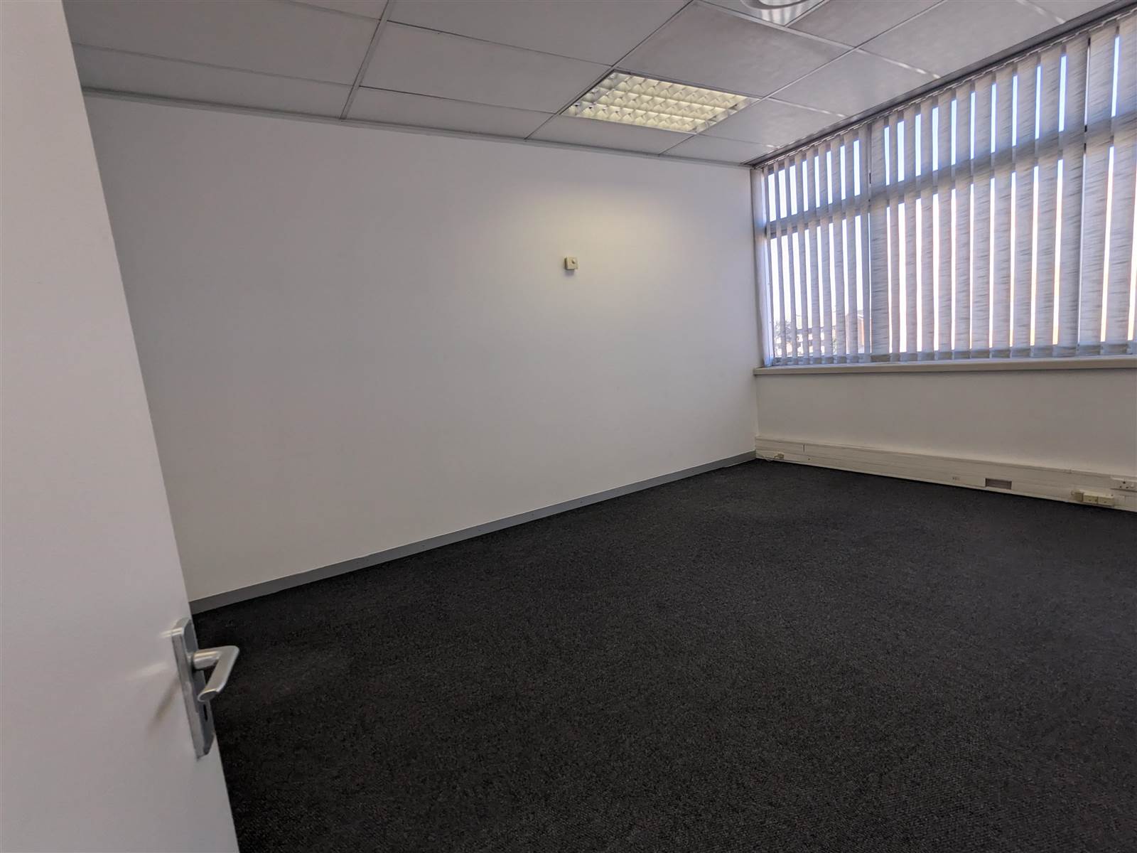 163  m² Commercial space in Milnerton Central photo number 20