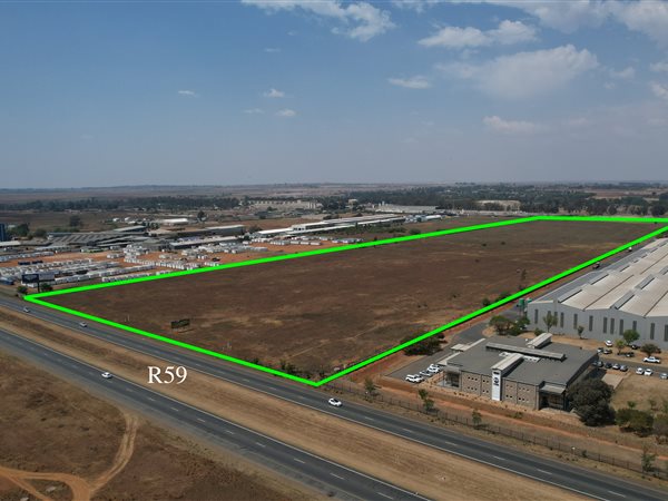 227 981 m² Industrial space 227 981 m² Industrial space