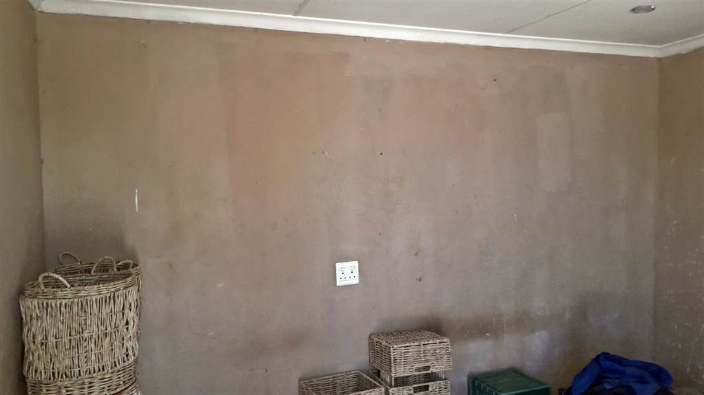 2 Bed House in Kraaifontein Central photo number 7
