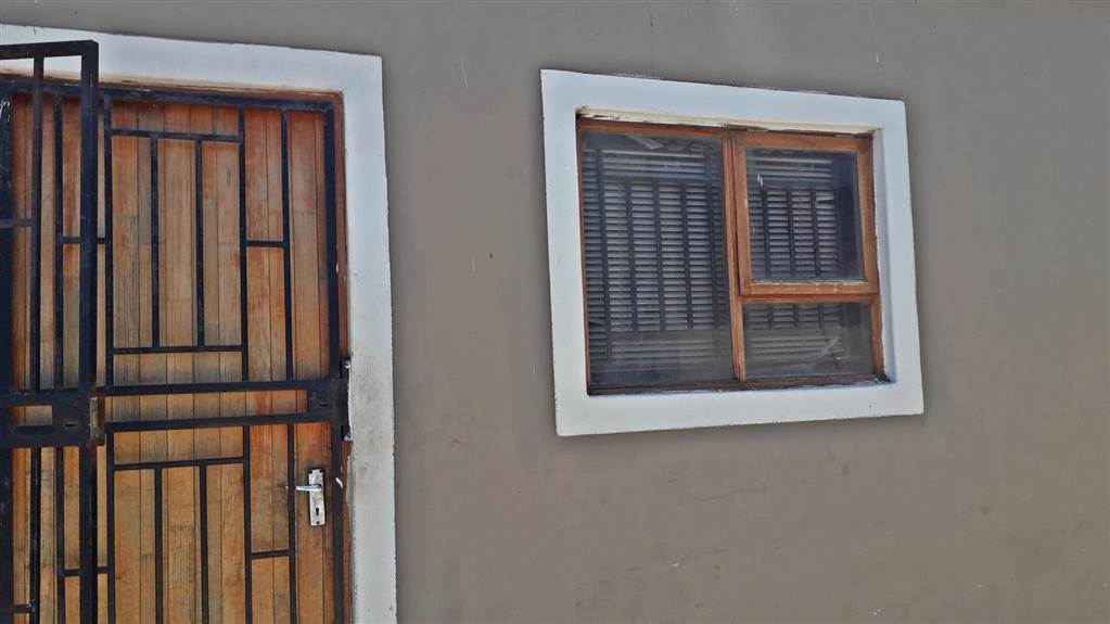 2 Bed House in Kraaifontein Central photo number 13