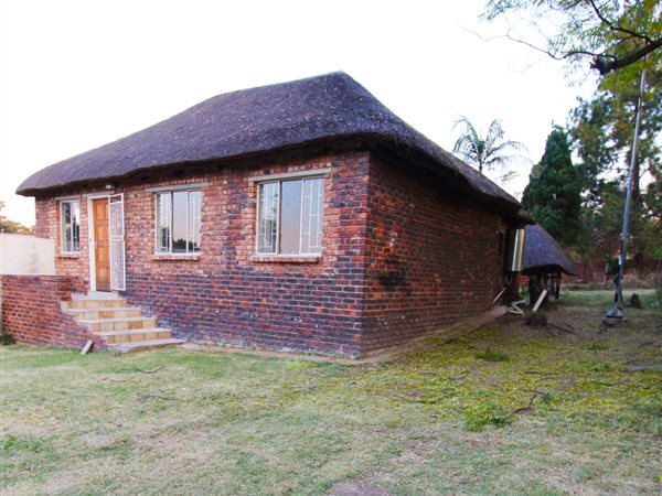 2 Bedroom Townhouse 2 Bedroom Townhouse