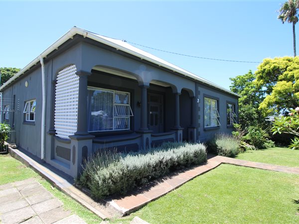 4 Bedroom House 4 Bedroom House