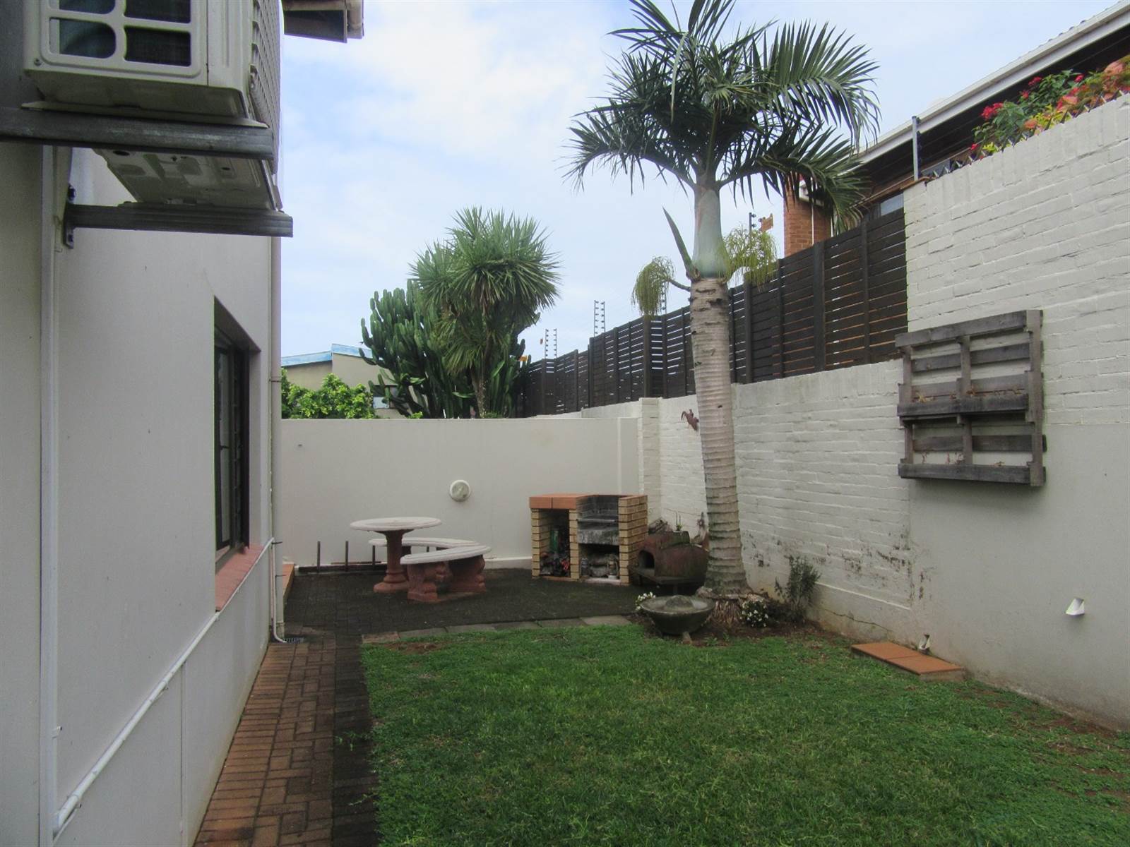 3 Bed Townhouse in Scottburgh Central photo number 25