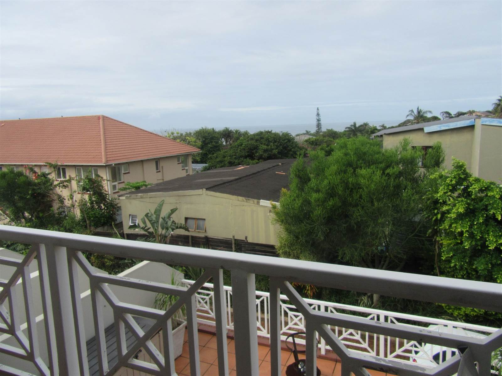 3 Bed Townhouse in Scottburgh Central photo number 16