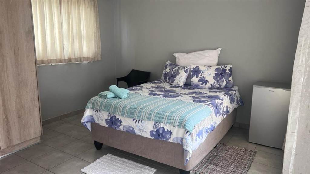 9 Bed, Bed and Breakfast in Secunda photo number 24