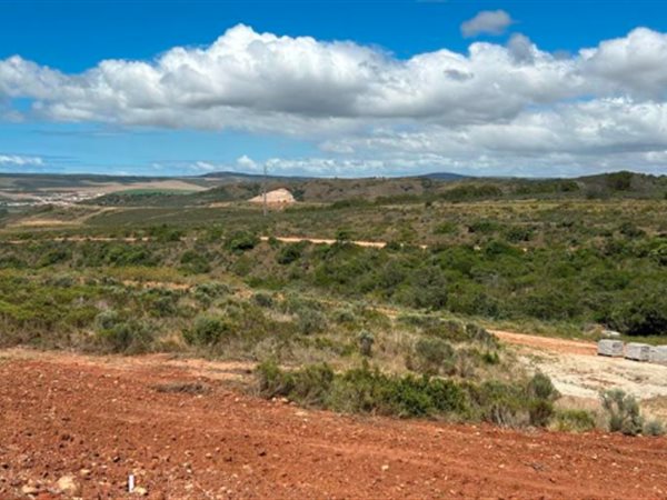1500 m² Land available in Mossel Bay Central