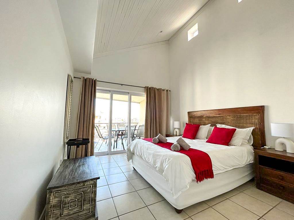 2 Bed Apartment in St Francis Bay photo number 5