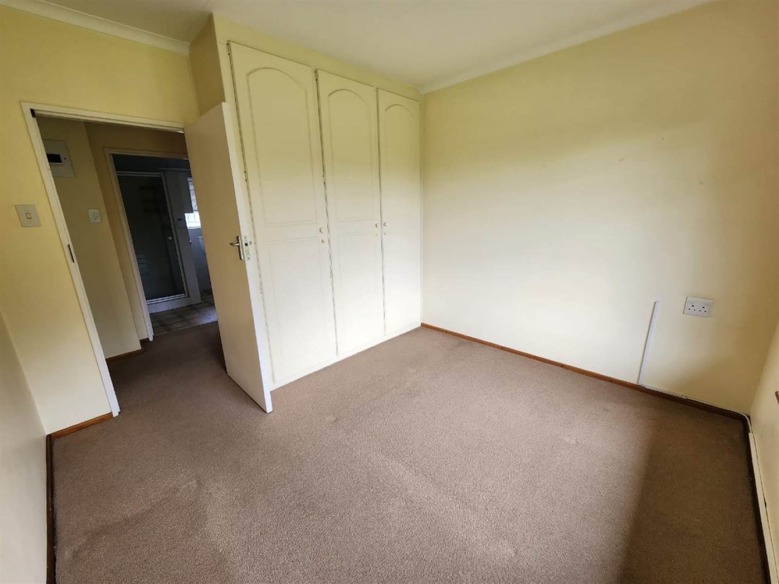 2 Bed House in Amberfield photo number 5
