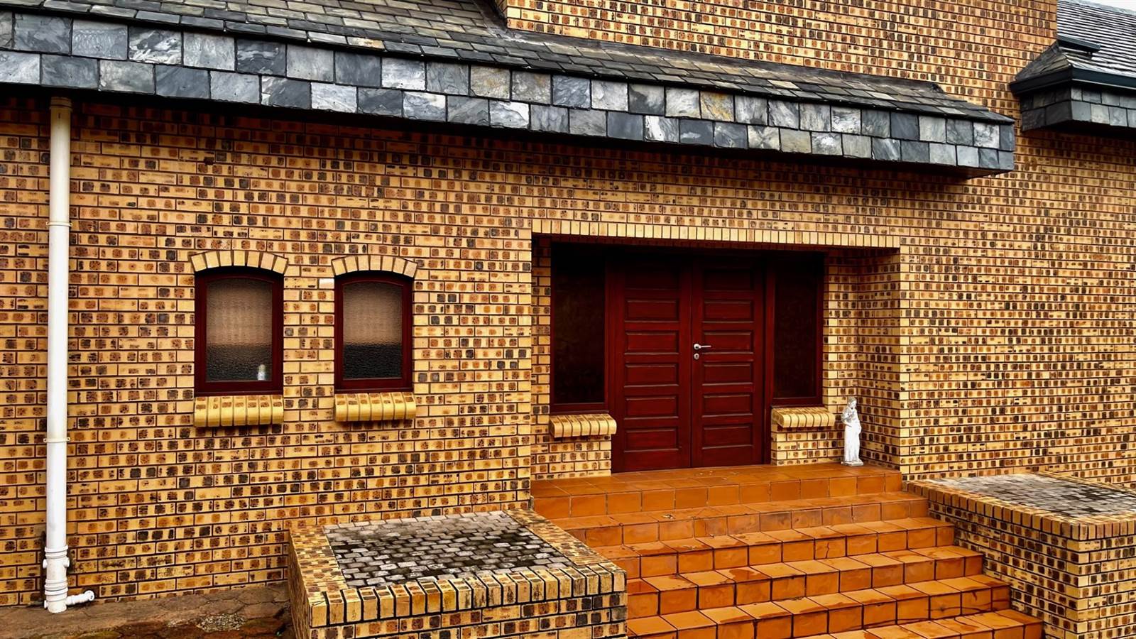 4 Bed House in Umtentweni photo number 26