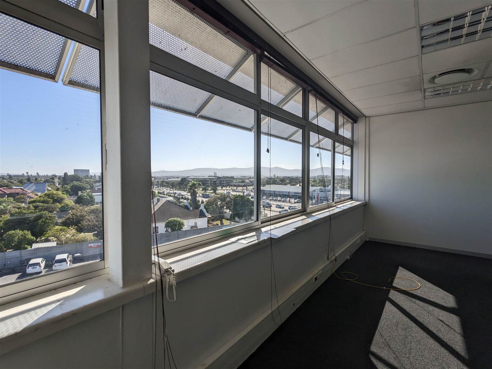 272  m² Commercial space in Milnerton Central photo number 9