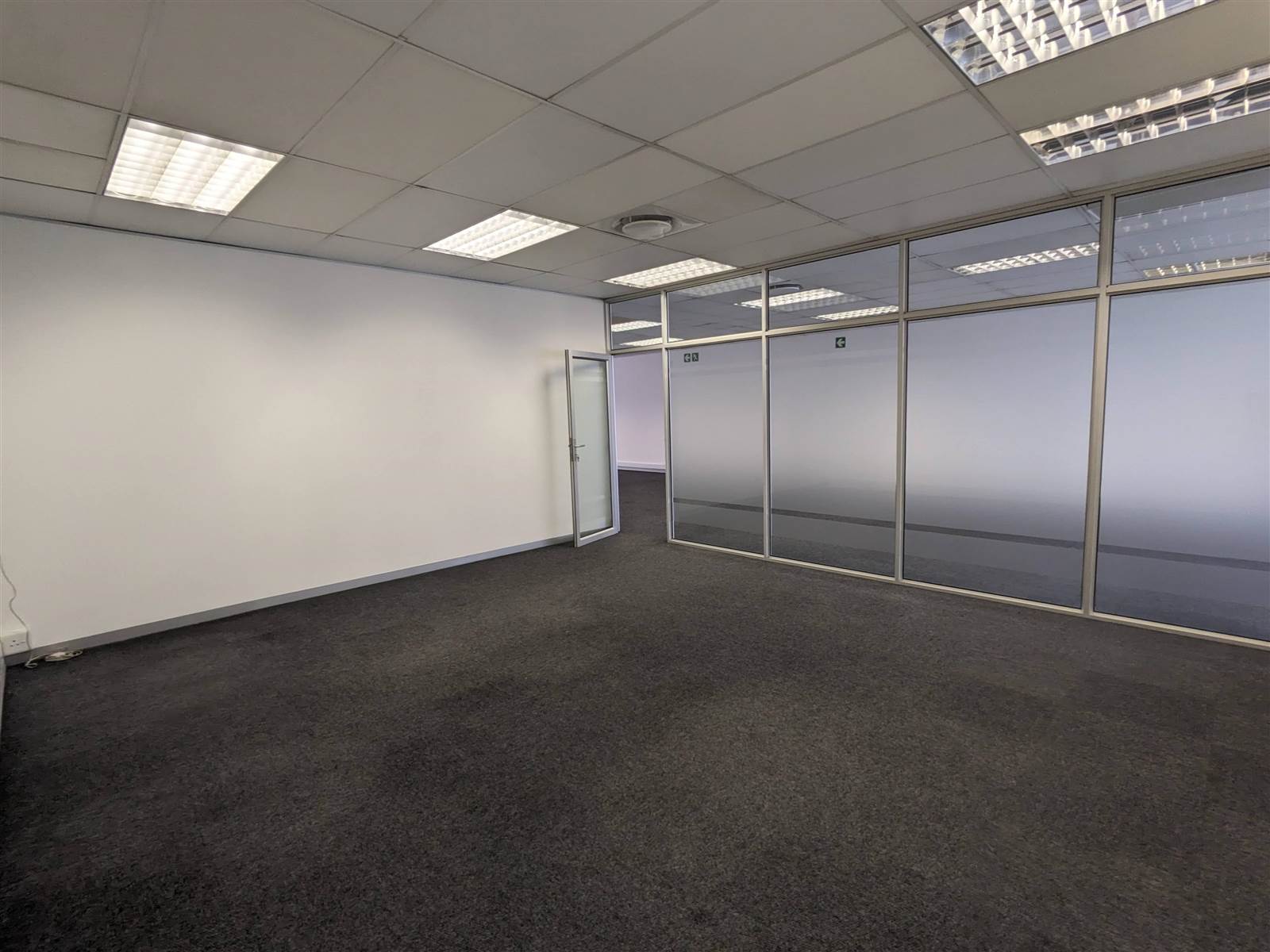 272  m² Commercial space in Milnerton Central photo number 17