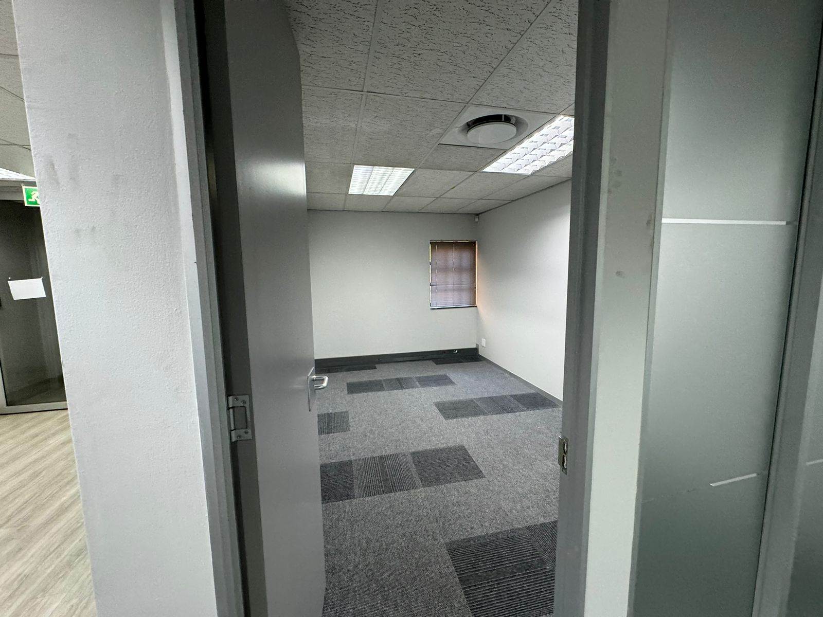 288  m² Commercial space in Sunninghill photo number 25