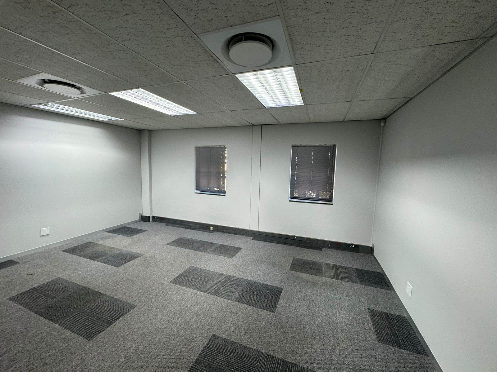 288  m² Commercial space in Sunninghill photo number 27