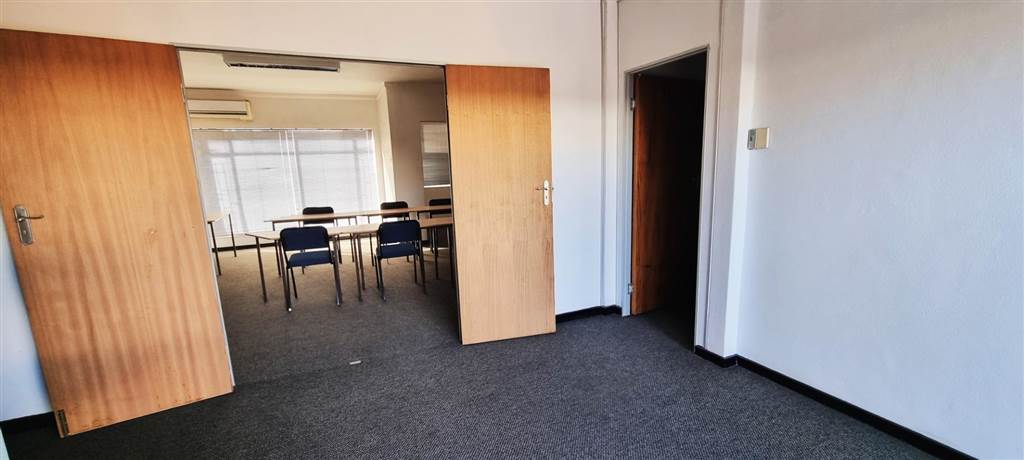 Commercial space in Vereeniging Central photo number 15