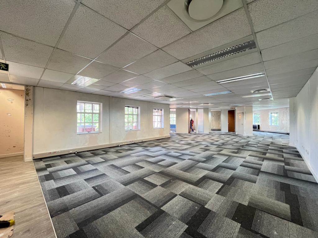 303  m² Commercial space in Bryanston photo number 11