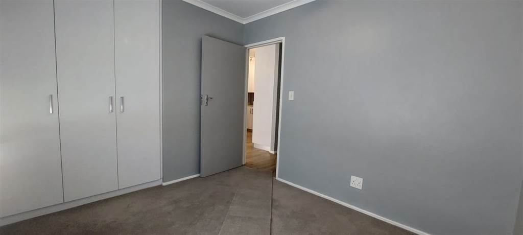 3 Bed Apartment in Middedorp photo number 13