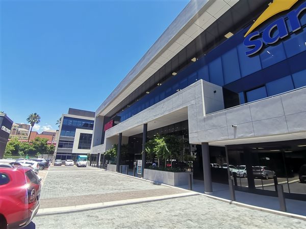 2200  m² Commercial space