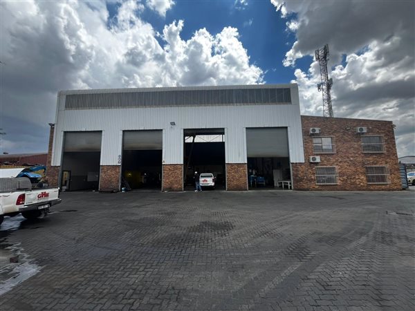 1 062 m² Industrial space 1 062 m² Industrial space