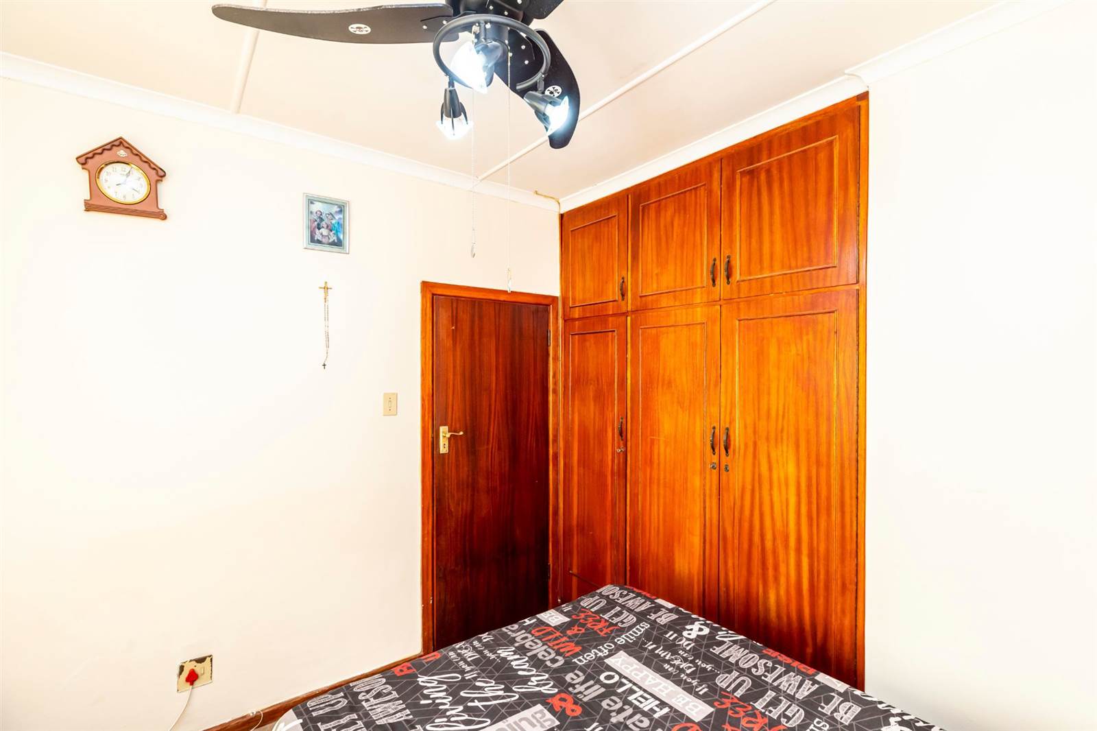 3 Bed Townhouse in Southernwood photo number 29