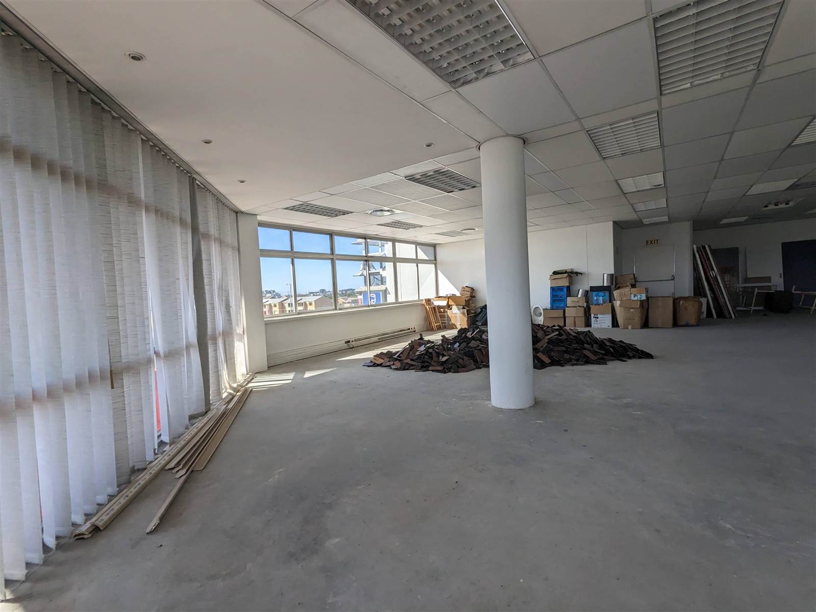 295  m² Commercial space in Milnerton Central photo number 11