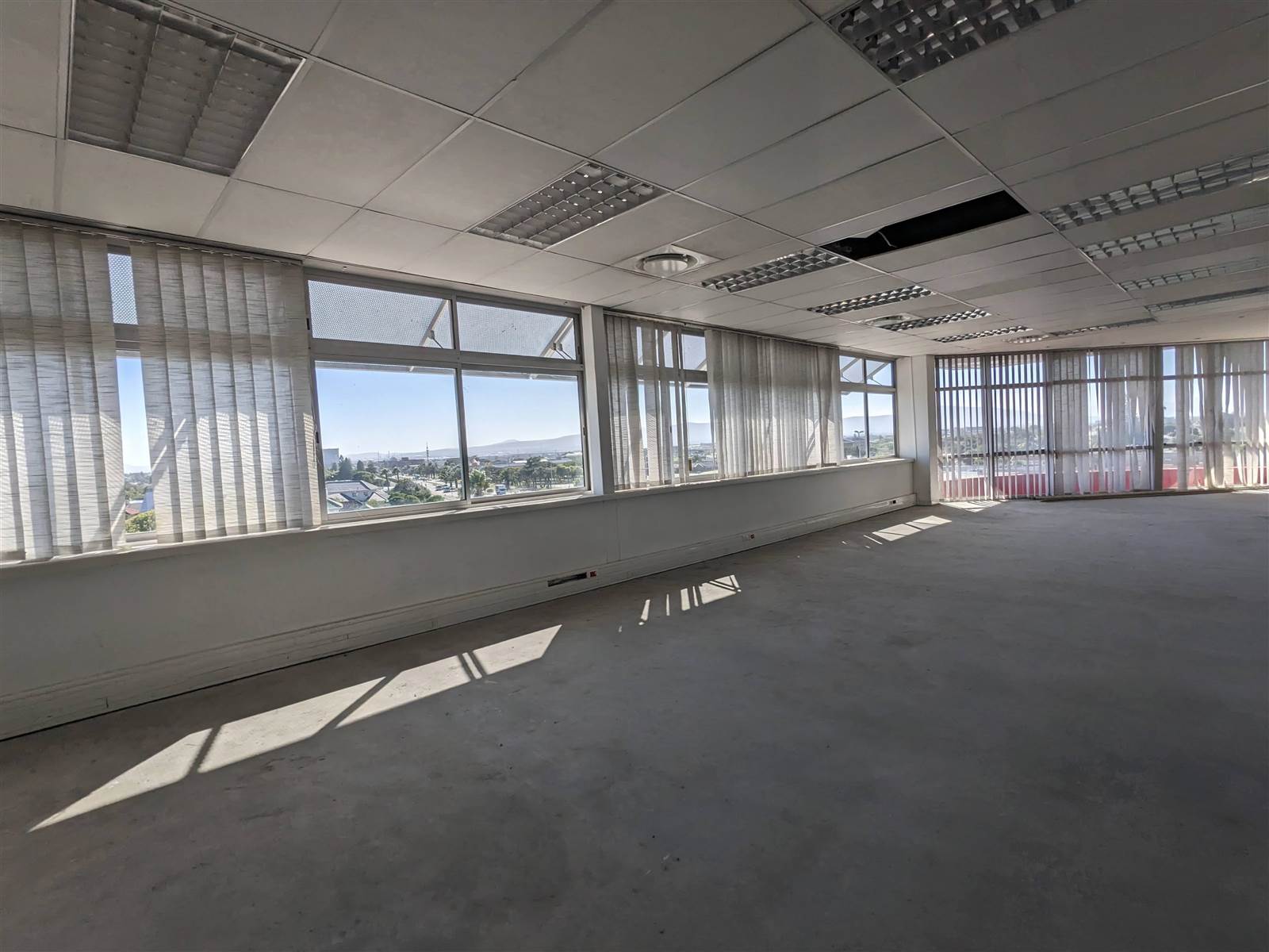 295  m² Commercial space in Milnerton Central photo number 5