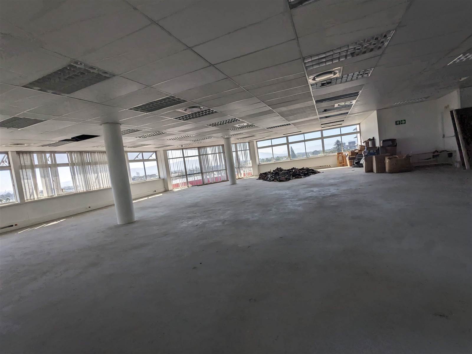 295  m² Commercial space in Milnerton Central photo number 4