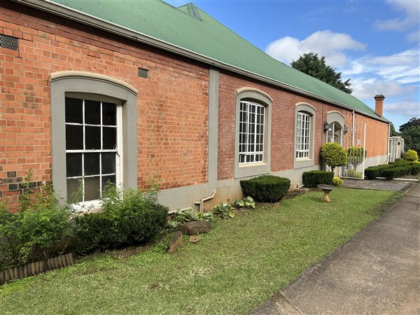 5 Bedroom House 5 Bedroom House