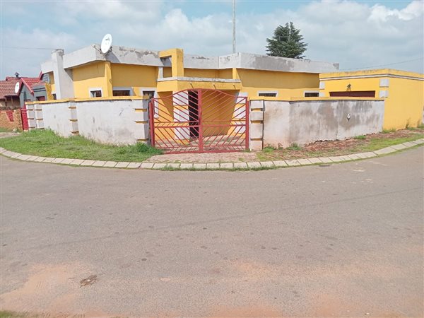 3 Bedroom House 3 Bedroom House