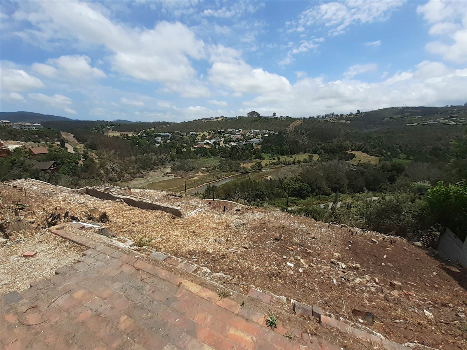 2003 m² Land available in Knysna Heights photo number 1