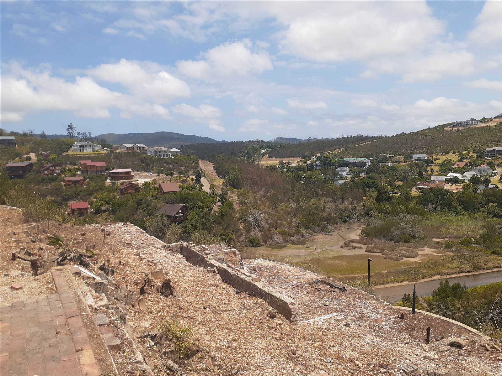 2003 m² Land available in Knysna Heights photo number 2