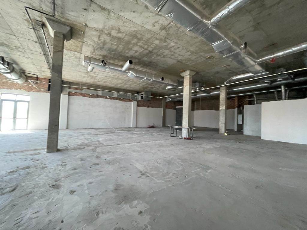 696  m² Retail Space in Century City photo number 11