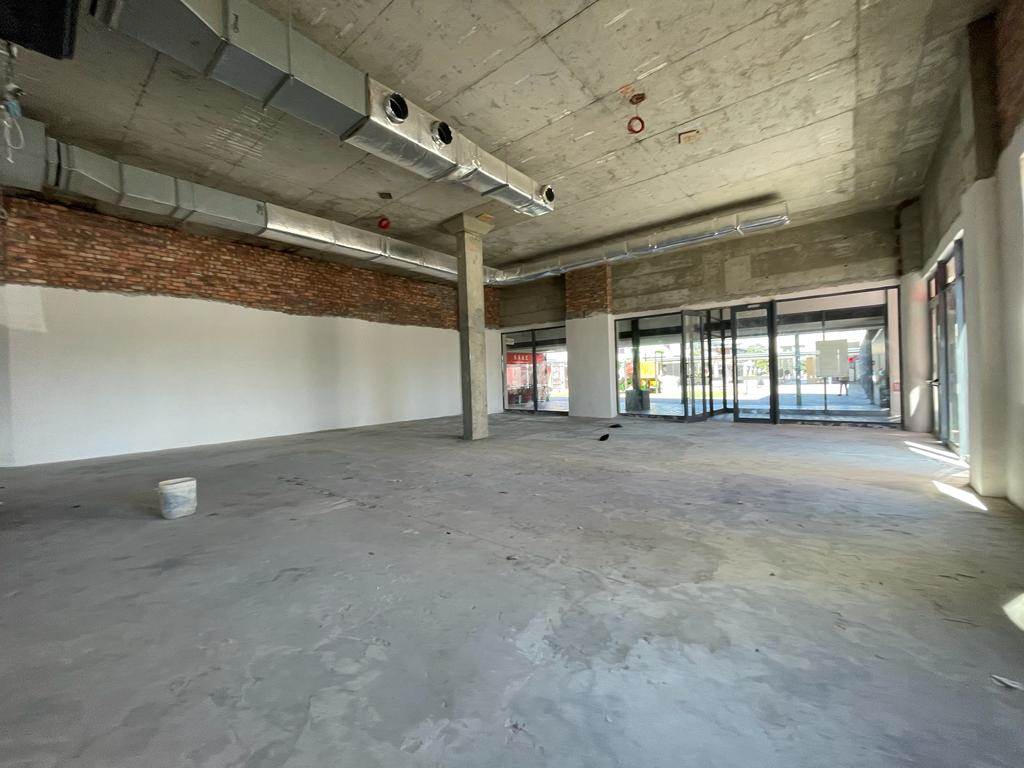 696  m² Retail Space in Century City photo number 22