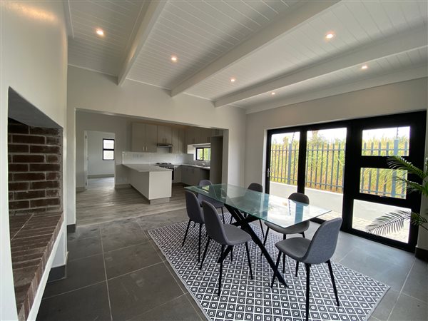 2 Bedroom House 2 Bedroom House