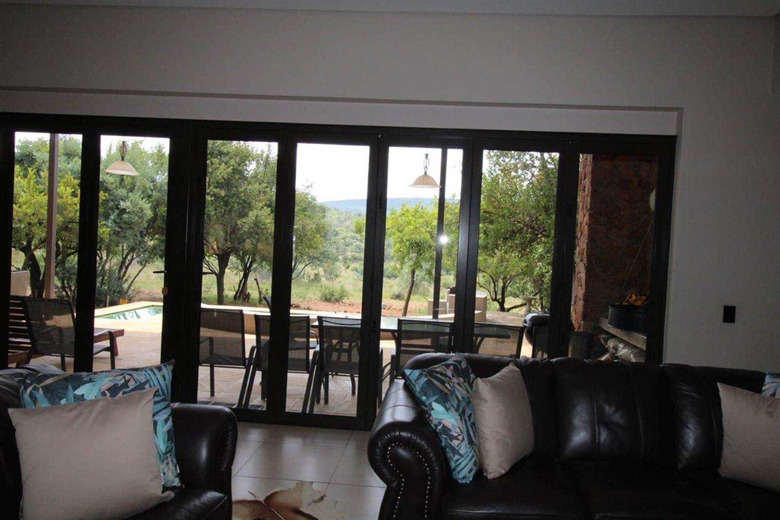 4 Bed House in Zwartkloof Private Game Reserve photo number 10