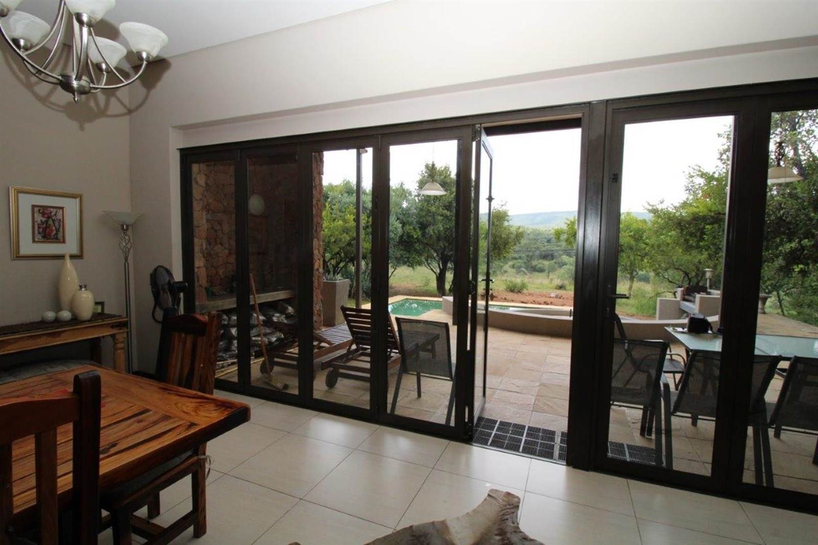 4 Bed House in Zwartkloof Private Game Reserve photo number 18