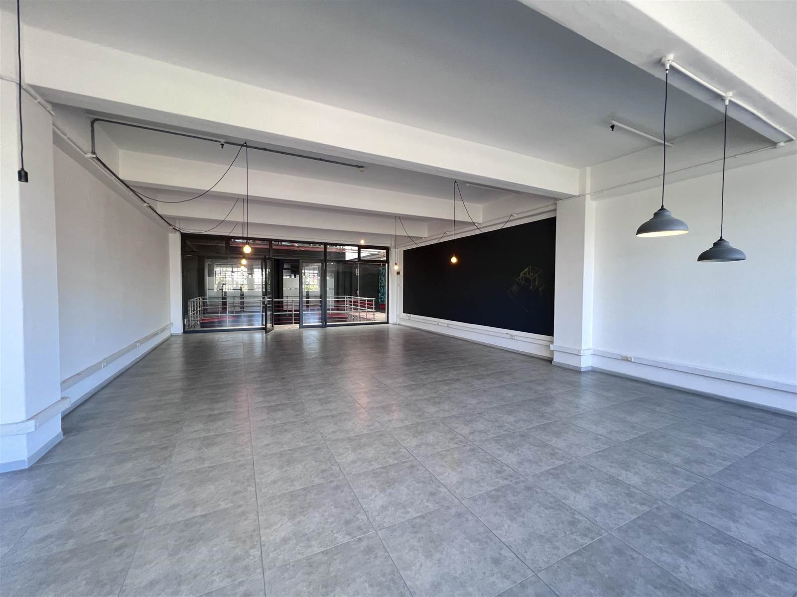 95  m² Commercial space in Woodstock photo number 4