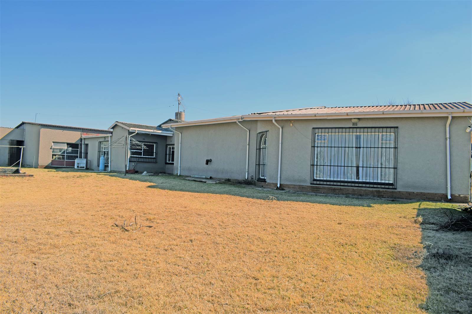 3 Bed House in Putfontein photo number 2