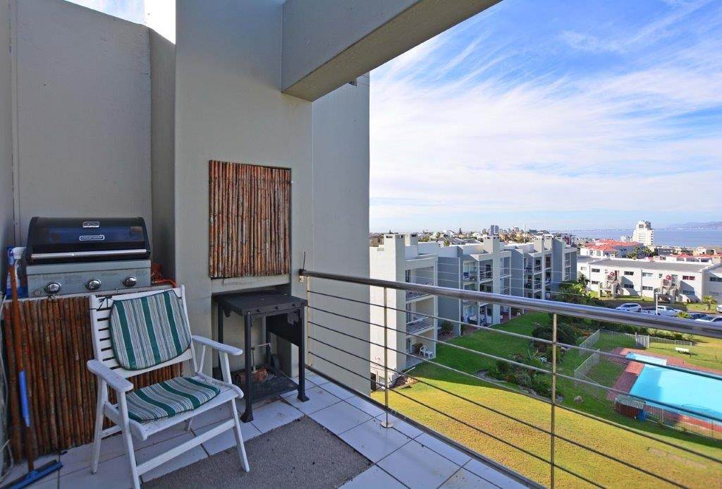 3 Bed Apartment in West Beach photo number 14