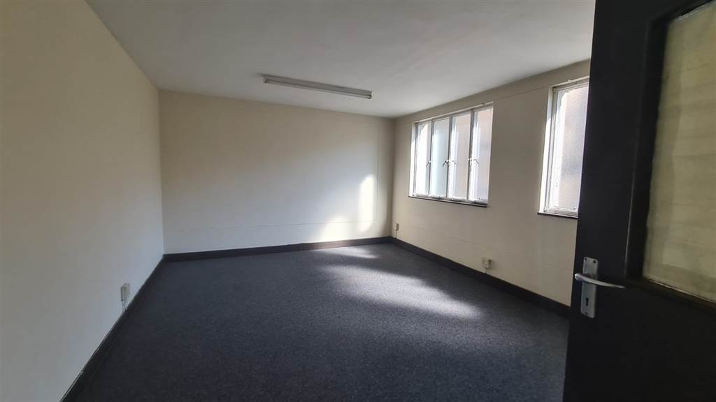 81  m² Commercial space in Pretoria Central photo number 8