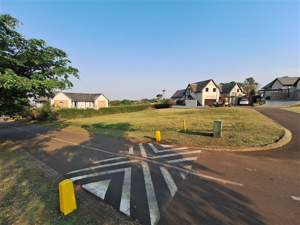 888 m² Land