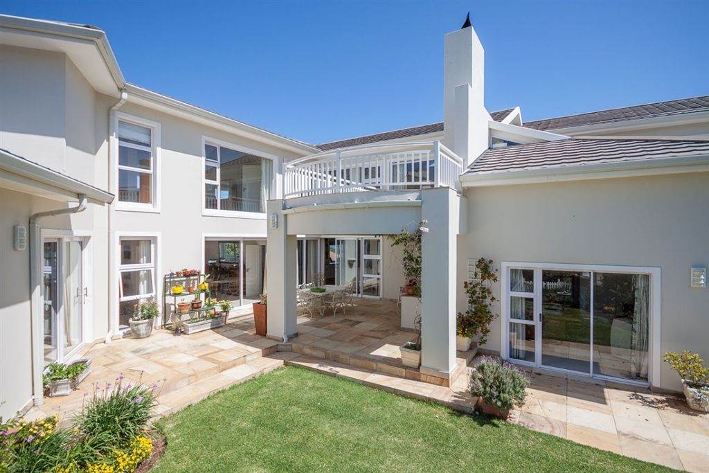 4 Bed House in Port Alfred photo number 3