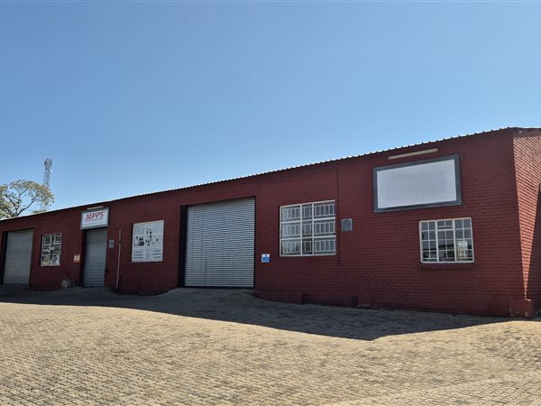 240  m² Industrial space