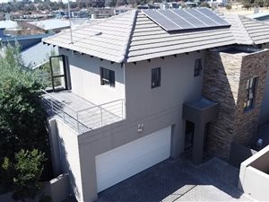 3 Bed House in Eikenhof