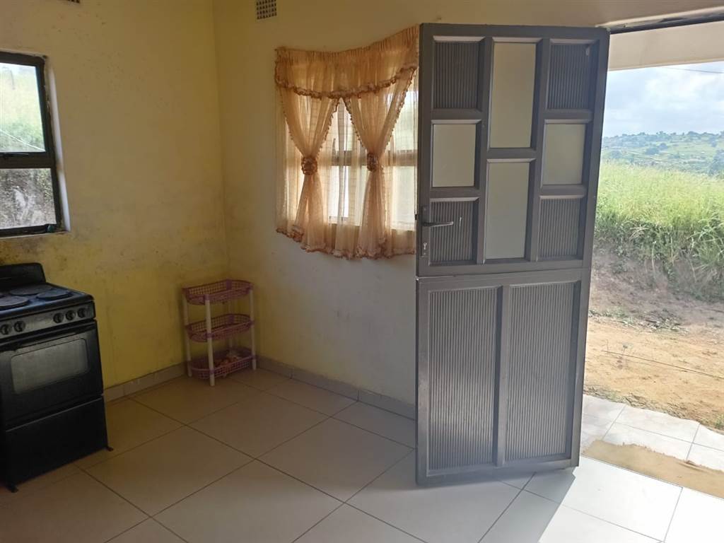 2 Bed House in Folweni photo number 3