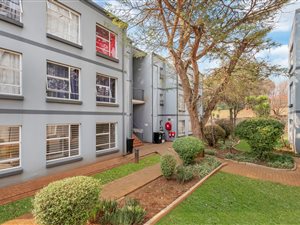Apartment in Westdene